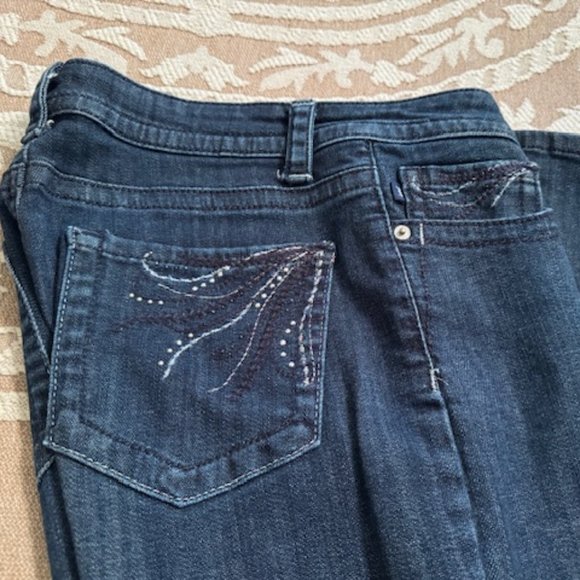 LEE JEANS SLENDER SECRET BOOT CUT 8 SHORT - Picture 3 of 14